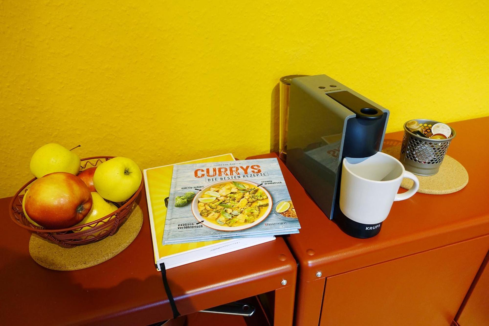 Big Flat With Fresh Renovation, Free Parking, Sonyps, Netflix Appartement Duisburg Buitenkant foto
