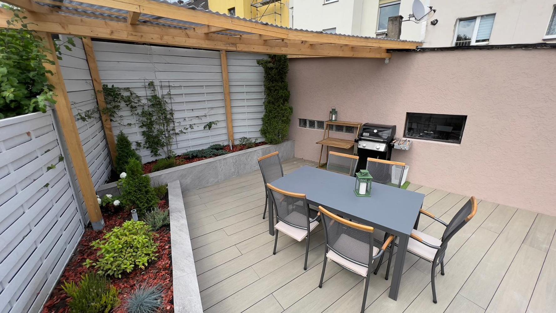 Big Flat With Fresh Renovation, Free Parking, Sonyps, Netflix Appartement Duisburg Buitenkant foto