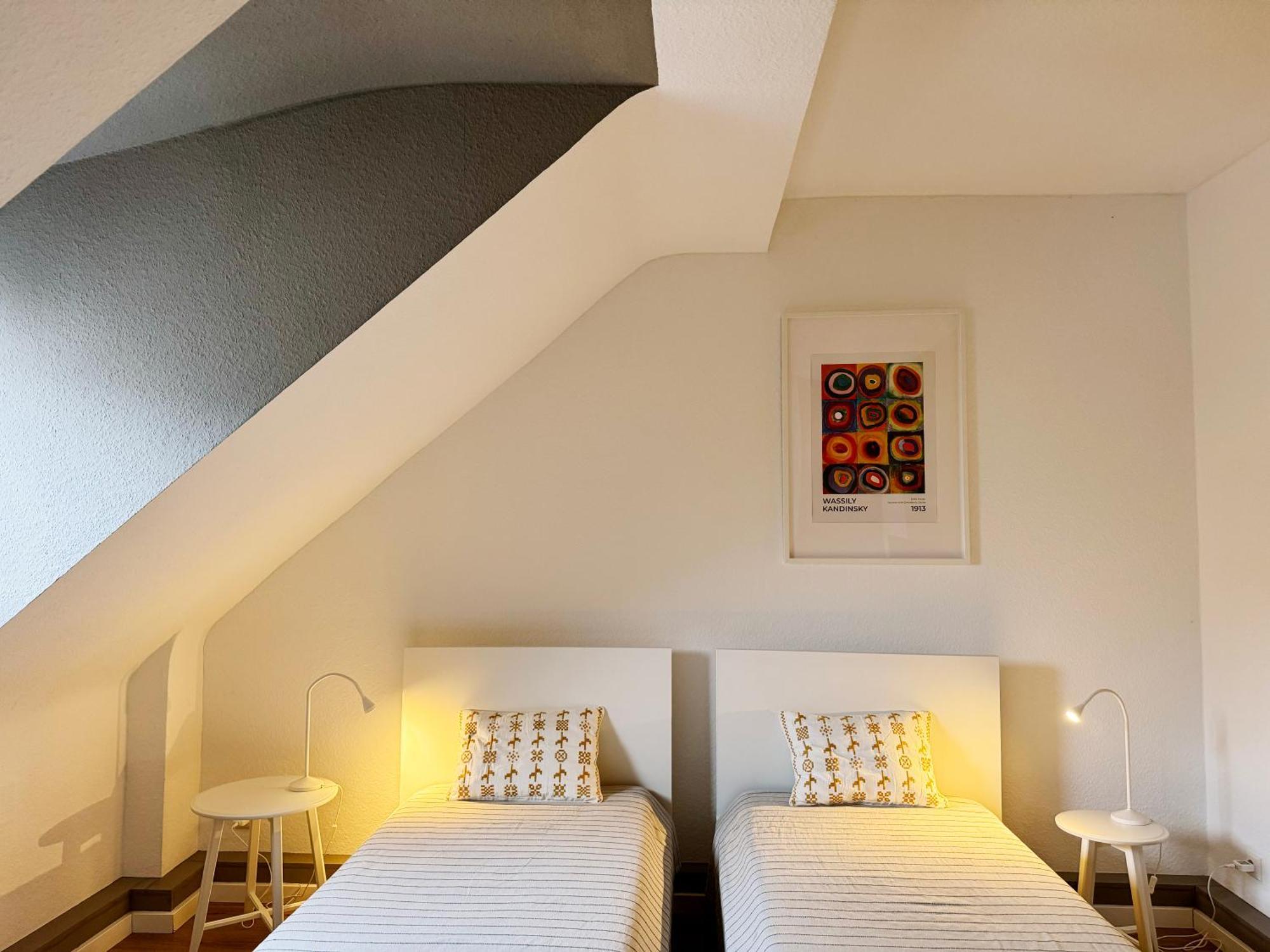 Big Flat With Fresh Renovation, Free Parking, Sonyps, Netflix Appartement Duisburg Buitenkant foto